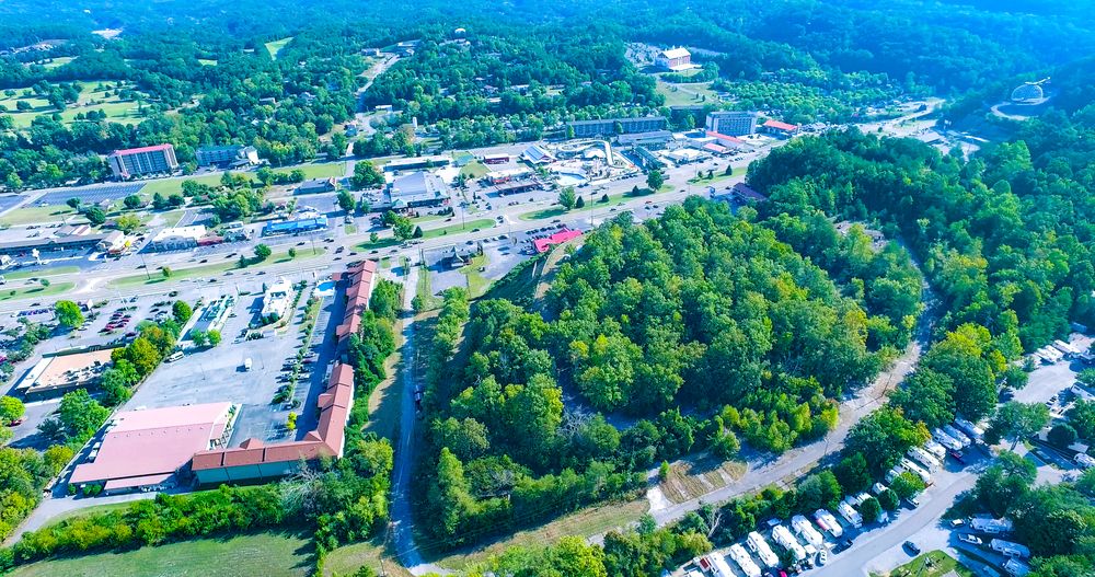 4020 Parkway , Pigeon Forge, TN 37863
